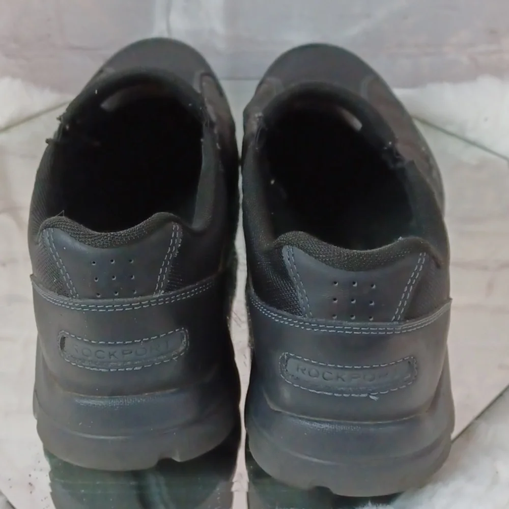 Rockport Men's Black Comfort Slip-on Memory Foam Shoes sz 9  M